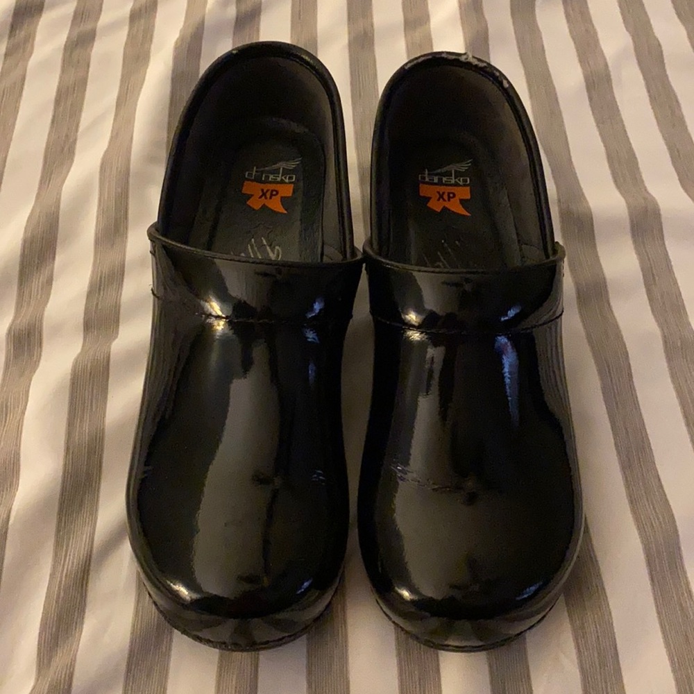 Black Dansko XP shoes